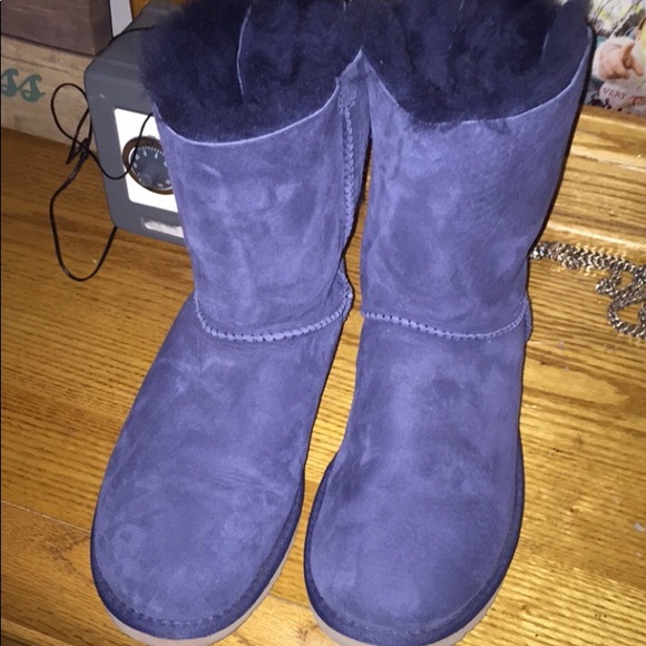 Uggs - Picture 2 of 5
